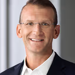 From GoHealth IPO Leader to Acadia Healthcare General Counsel: Brian Farley’s Strategic Legal Career Move